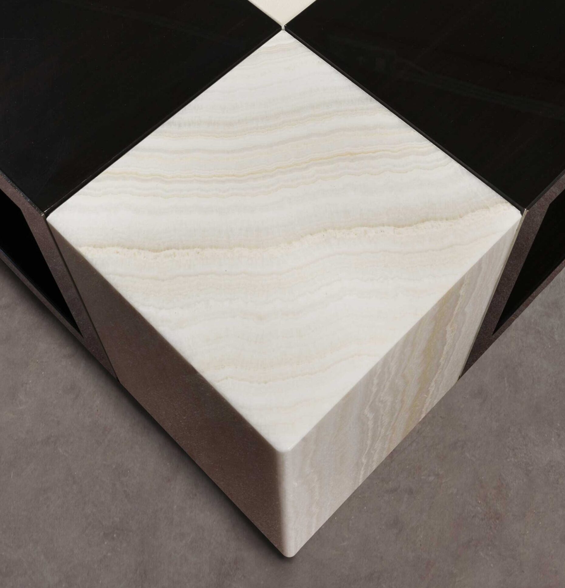 Perdoncin-coffee-table-04