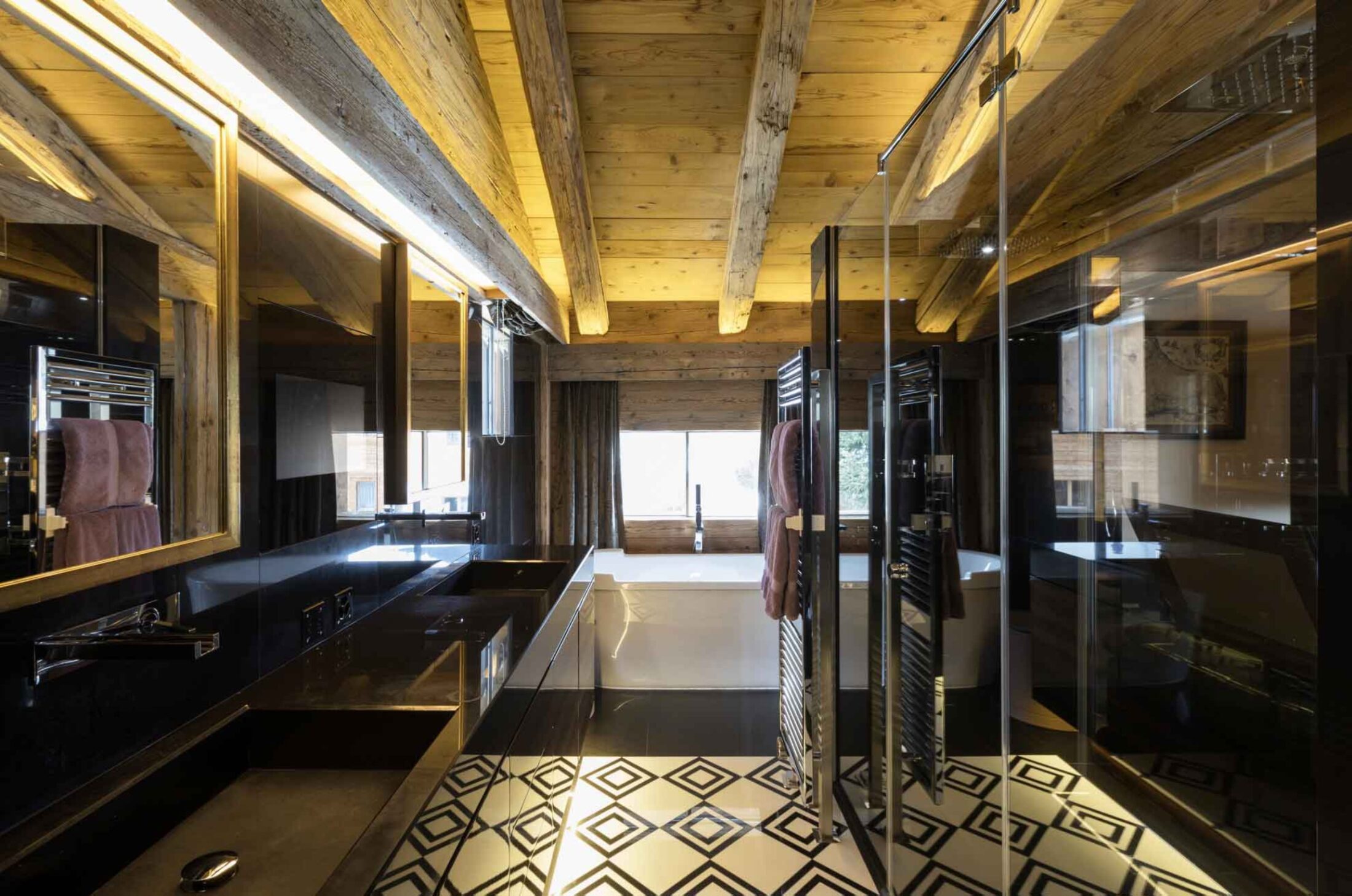 Perdoncin-MASTER BATHROOM
